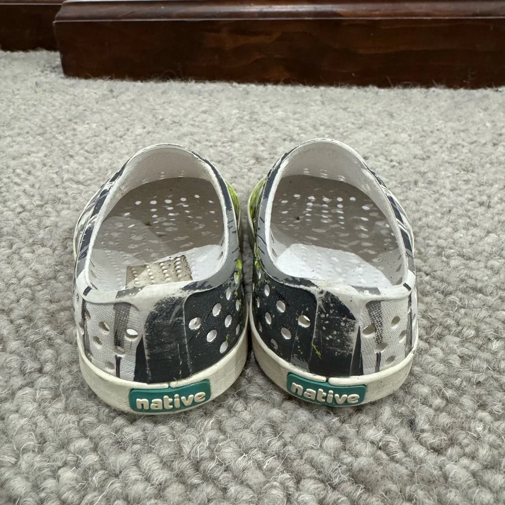 Native Shoes - Jefferson Print Youth - Shell White/Green Multi Splatter Size C4 - Picture 3 of 6